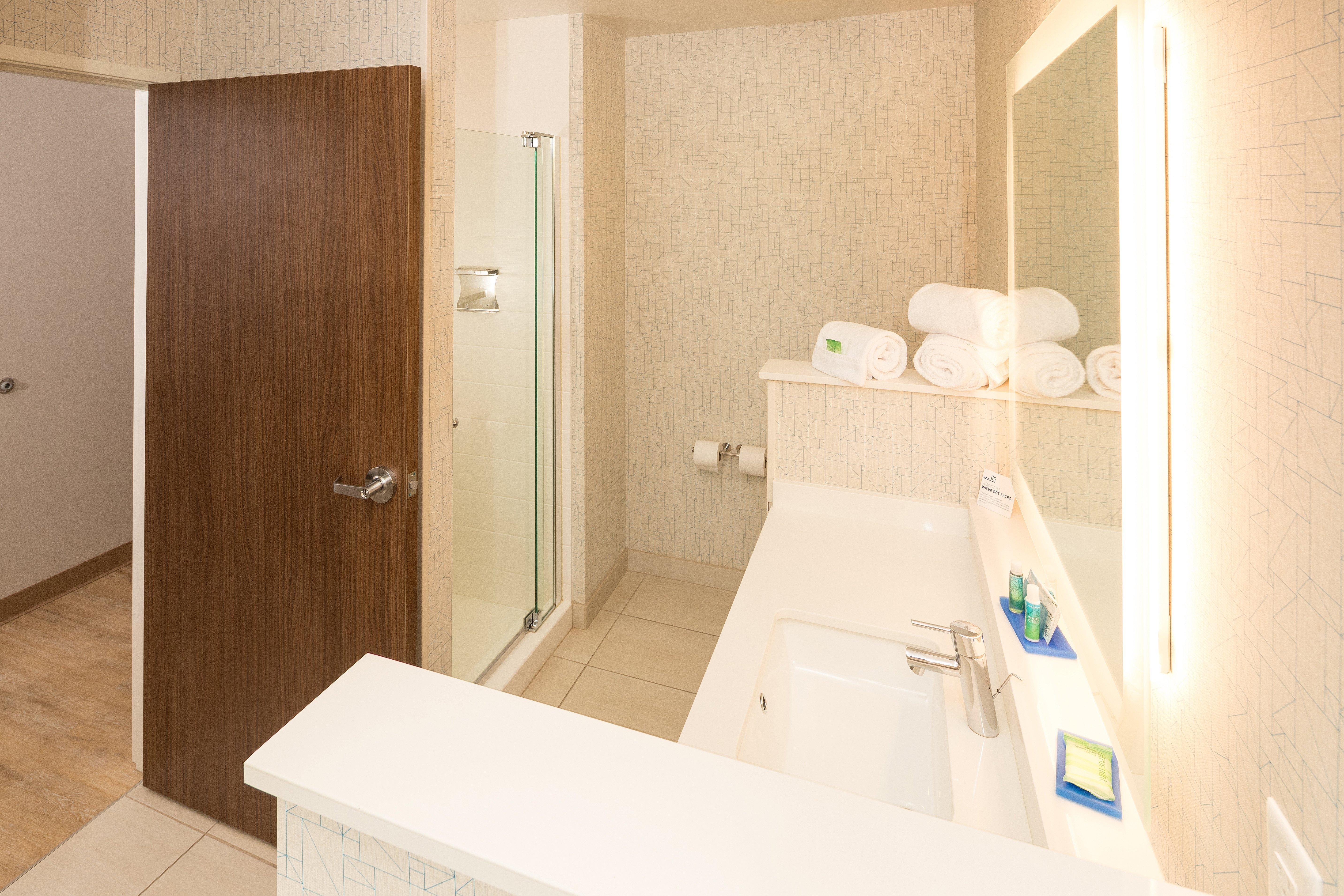 Express & - By Ihg Hotel Portage