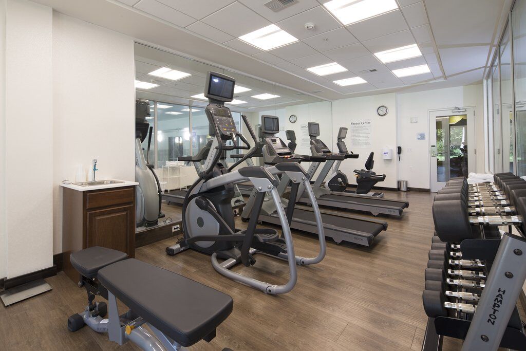 Express & - By Ihg Hotel 3*