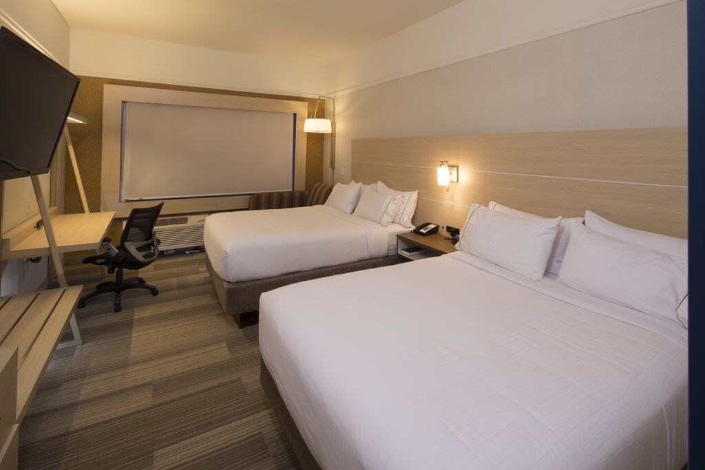 Express & - By Ihg Hotel 3*